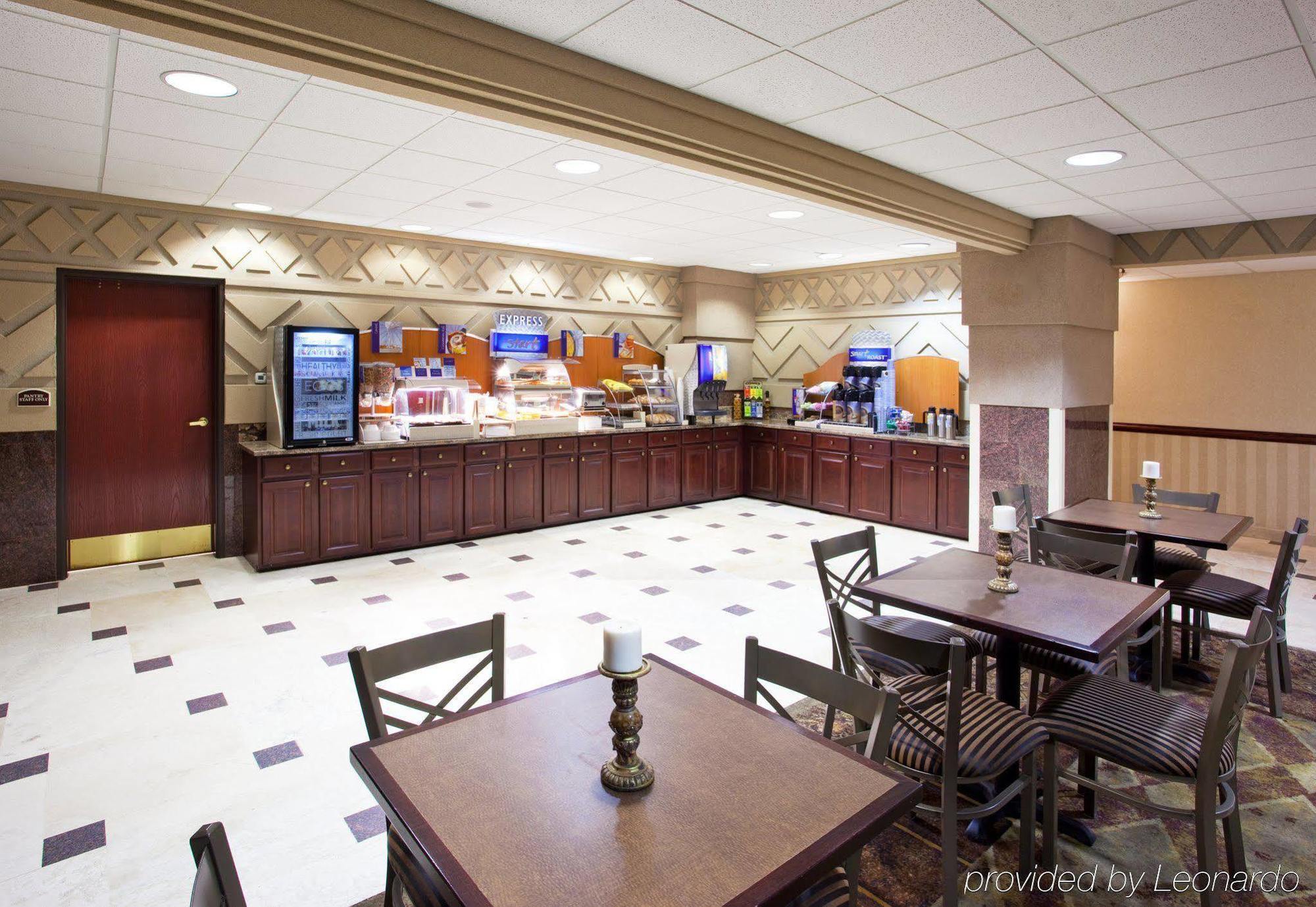 Holiday Inn Express Toledo-Oregon By Ihg Екстер'єр фото